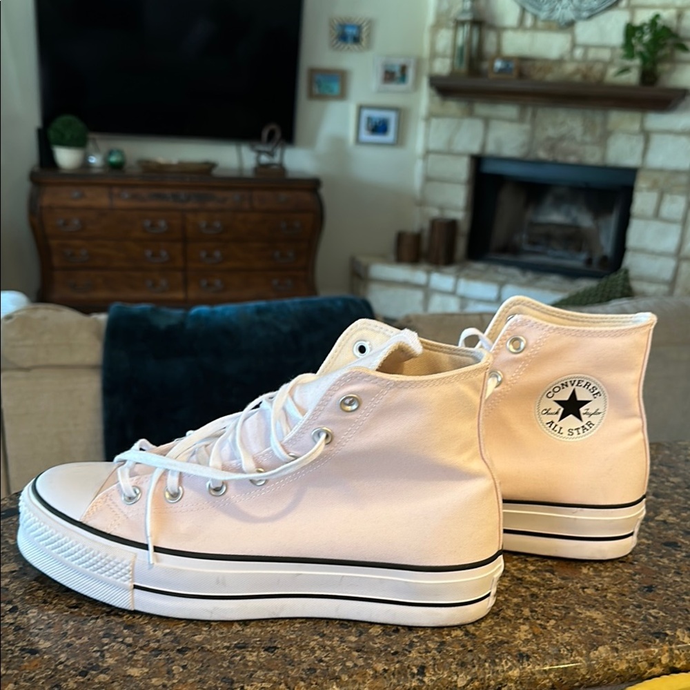 Converse Women's High-Top Platform Sneakers - Pale Pink